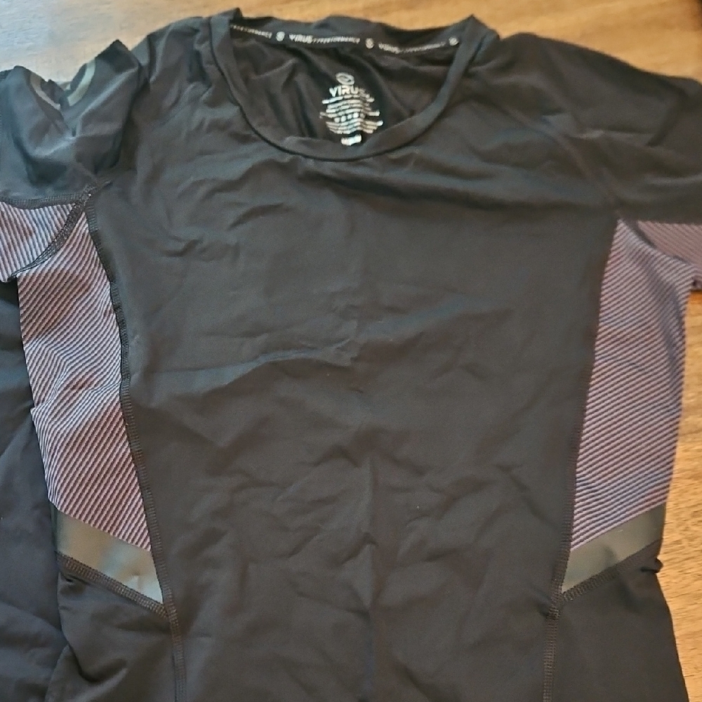 Black and Purple RashGuards - Picture 5 of 6
